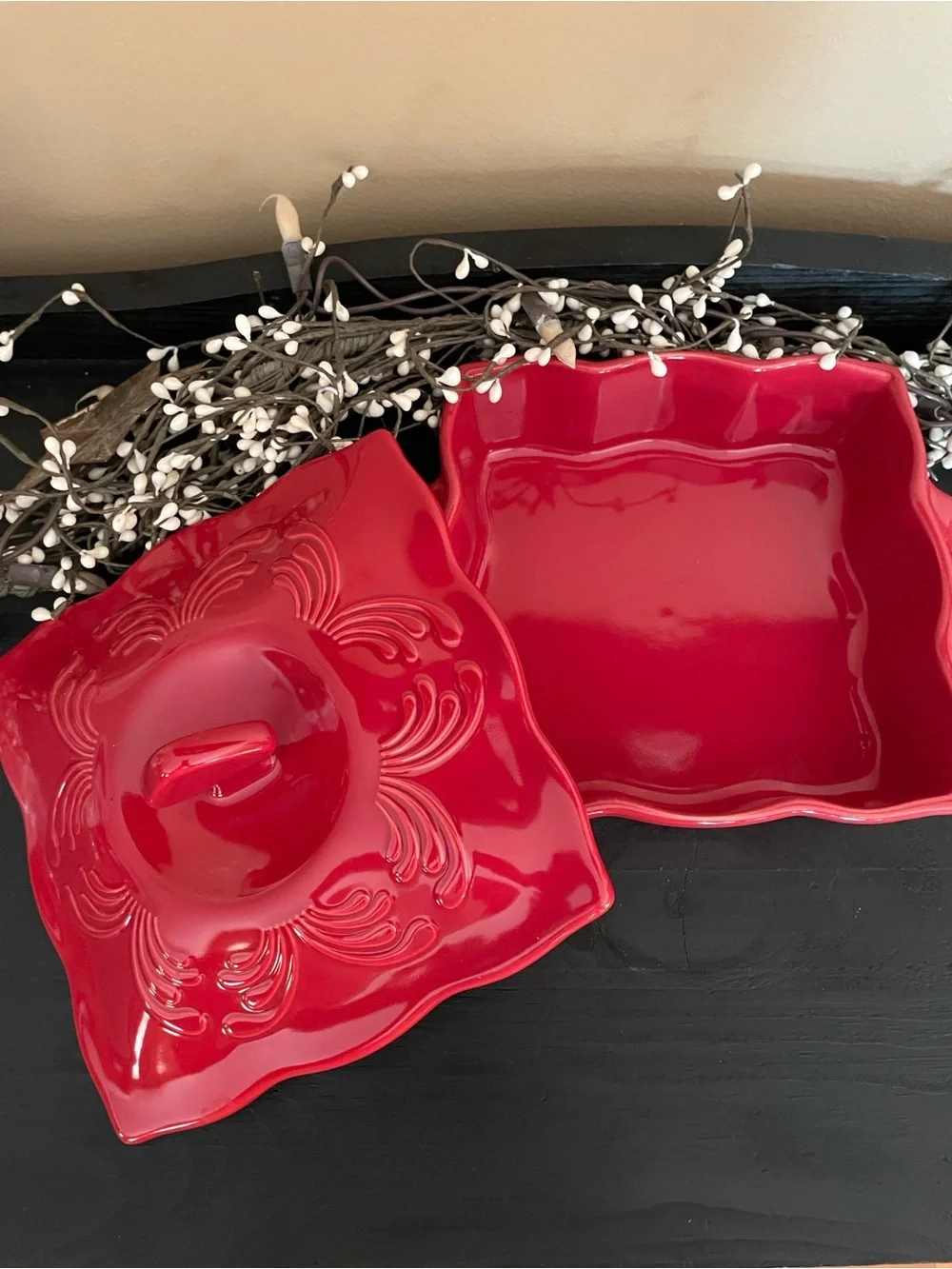 Beautiful Red 8”x8” Chantal Talavera Collection Stoneware Casserole Dish w/Lid